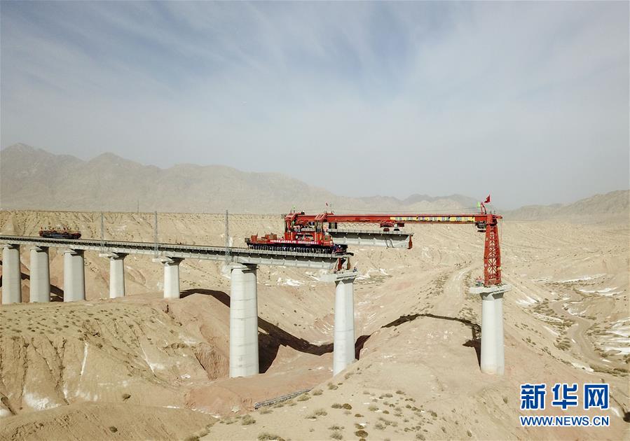 (中國經(jīng)濟(jì)新觀察·圖文互動)(2)重大投資項目開復(fù)工提速 吹響中國經(jīng)濟(jì)復(fù)蘇“沖鋒號”