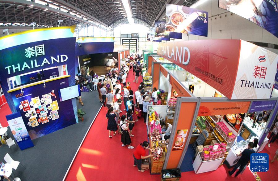 （新華全媒頭條·圖文互動(dòng)）（3）共創(chuàng)更加繁榮美好的地區(qū)和世界——習(xí)近平主席在中國(guó)－東盟建立對(duì)話(huà)關(guān)系30周年紀(jì)念峰會(huì)上的重要講話(huà)解讀